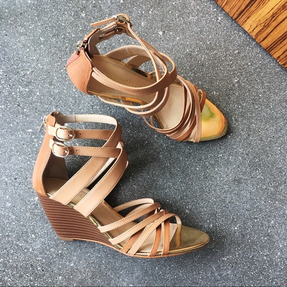 ✨Enzo Angiolini Nude Gold Strappy Heeled Sandals✨ - Picture 2 of 5